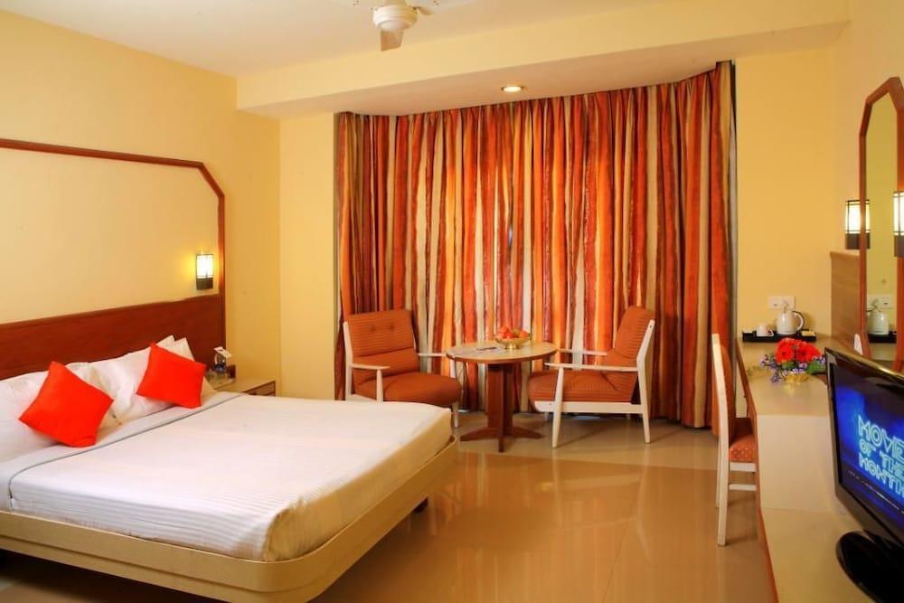 होटल Courtyard By Marriott 5*