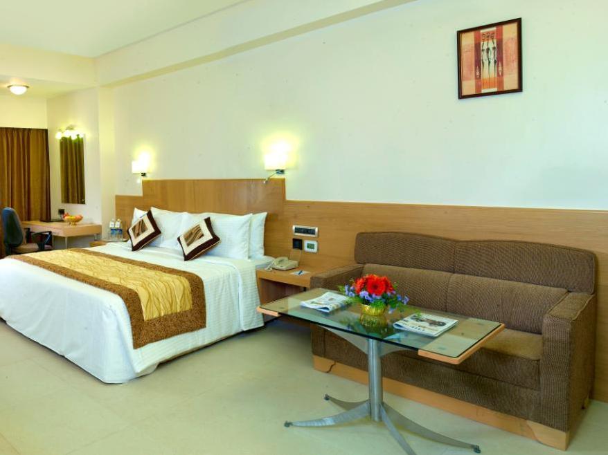 Courtyard By Marriott होटल 5*