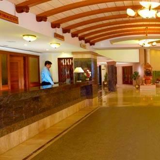 Courtyard By Marriott होटल 5*